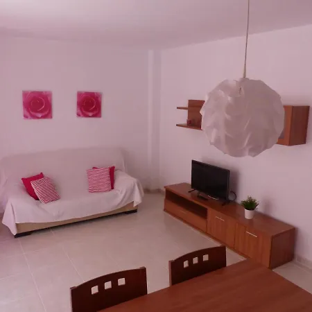 Zona Llandells Apartment *